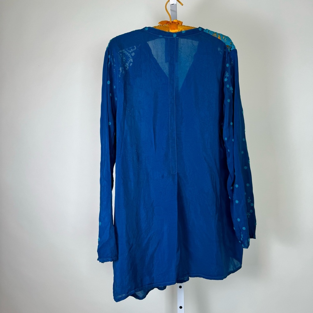 Johnny Was lace shoulder embroidered Blouse - Picture 5 of 9
